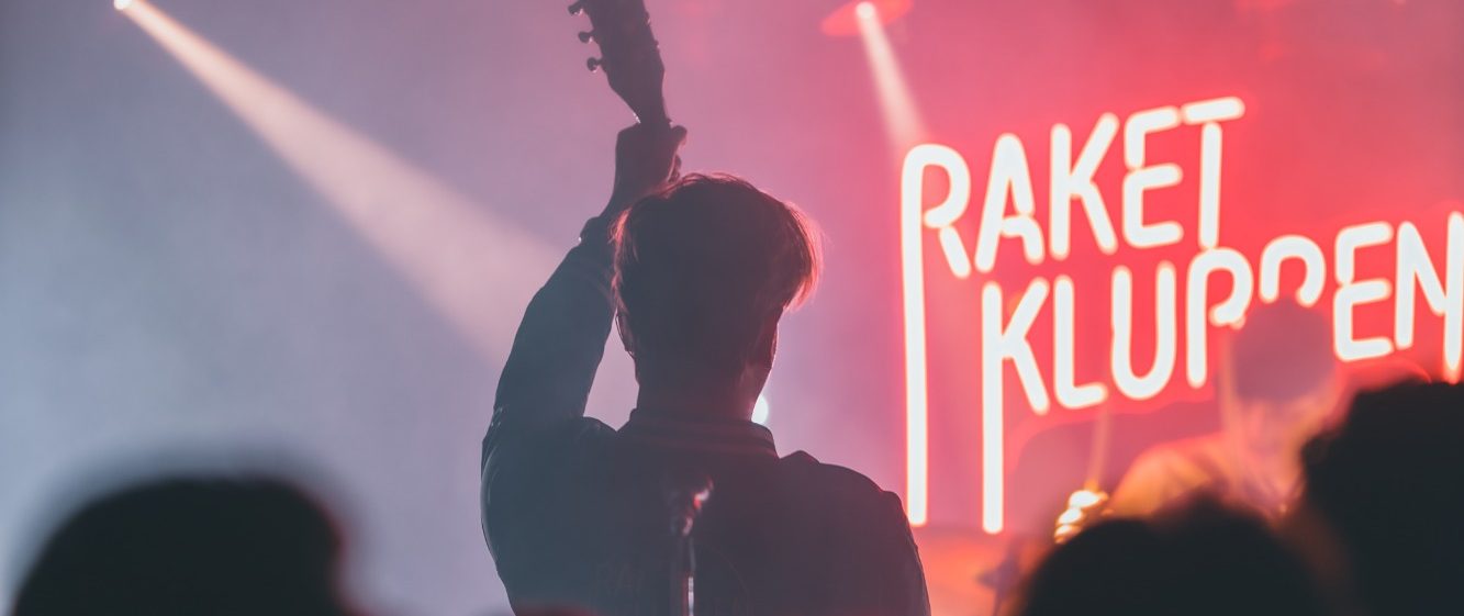 Scenljus under konsert och liveframträdande